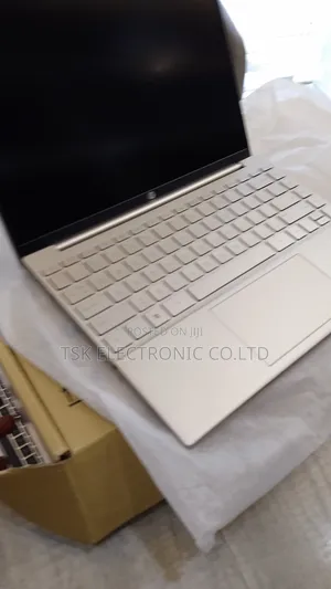 New Laptop HP 16GB Intel Core I7 SSD 512GB