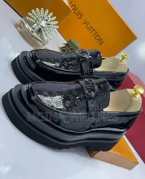 Black Metallic Patent Leather Gucci Gentleman Shoe
