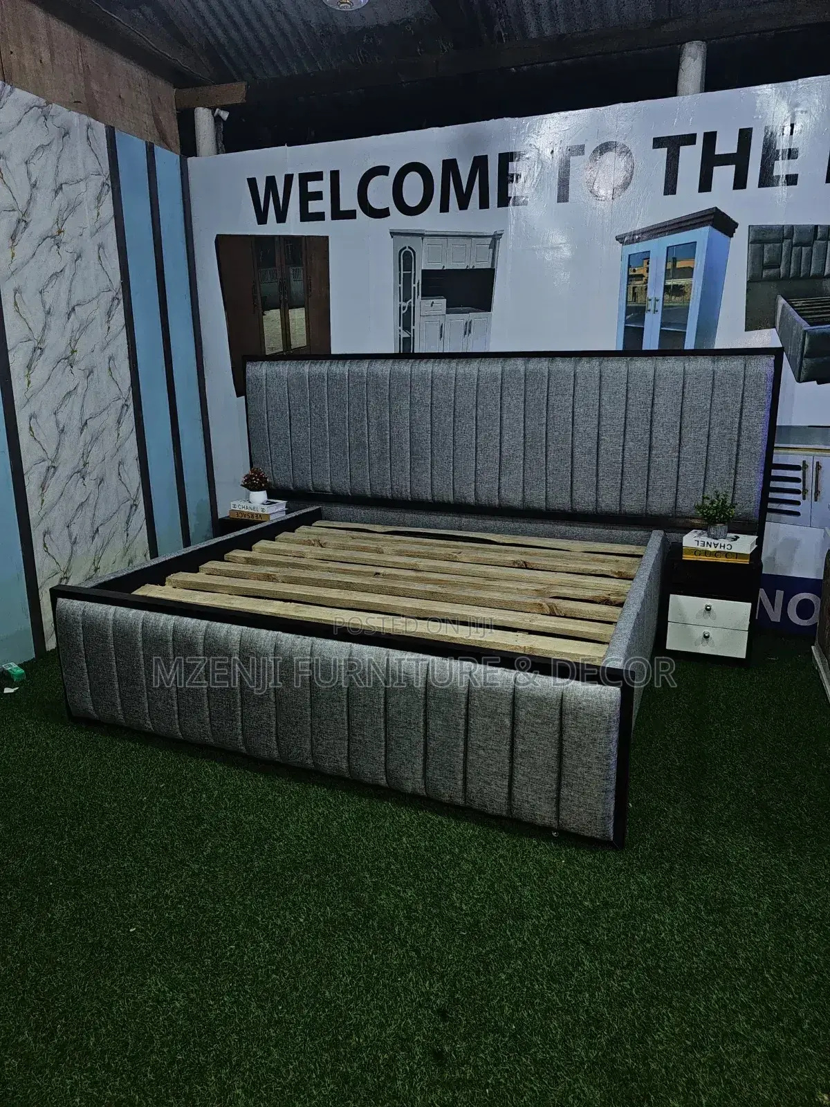 Sofabed Amplifier of Two Bedsides