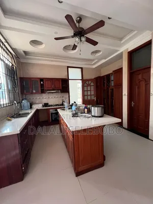 7bdrm Block of Flats in Mbezi Beach Baharini for sale