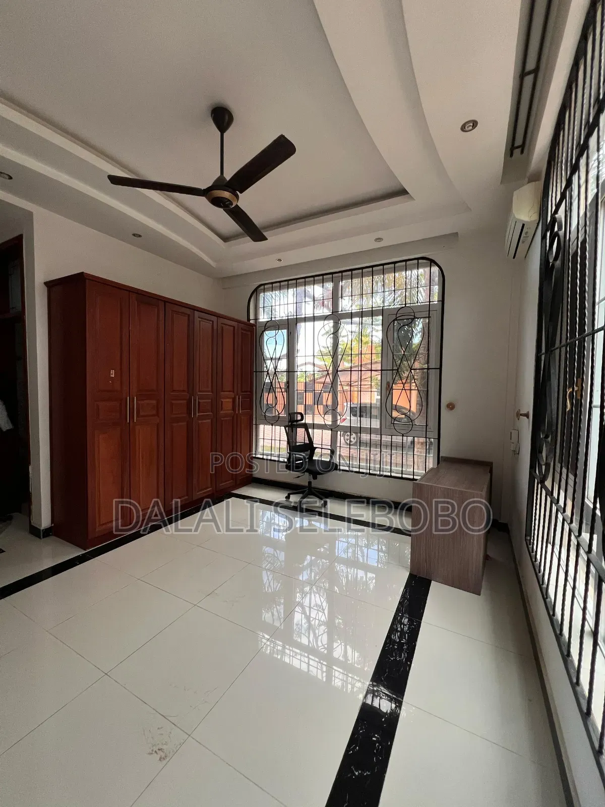 7bdrm Block of Flats in Mbezi Beach Baharini for sale