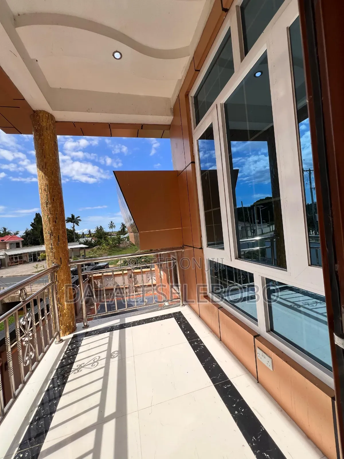 7bdrm Block of Flats in Mbezi Beach Baharini for sale
