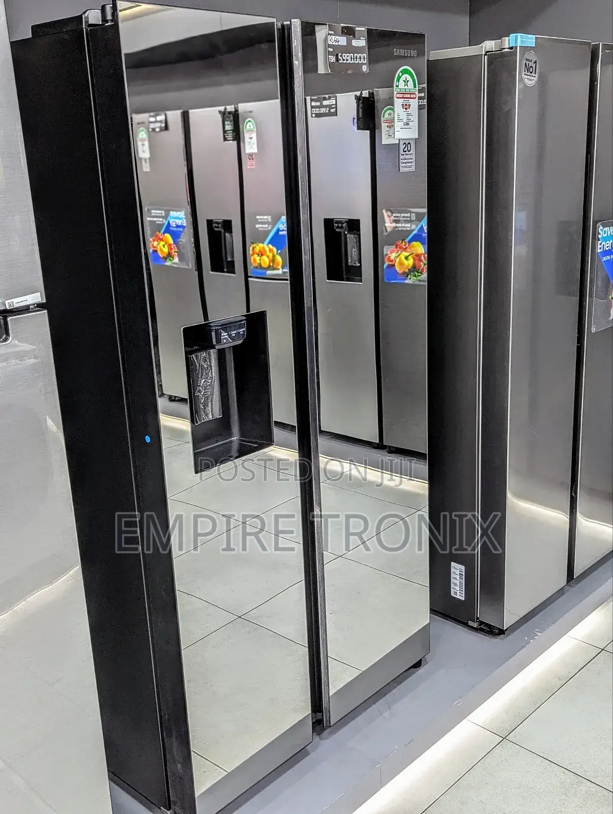 Samsung 617l Side by Side Refrigerator (Rs64r53112a) 635l
