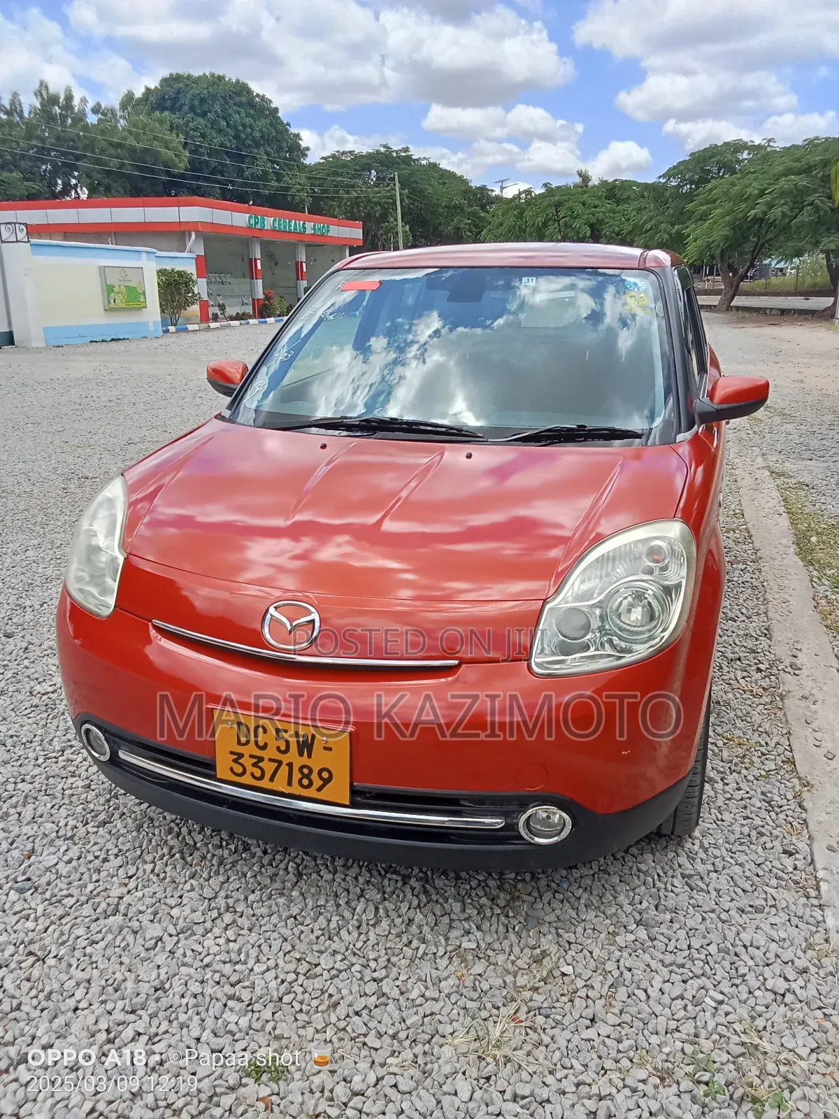Mazda Verisa 2009 Red