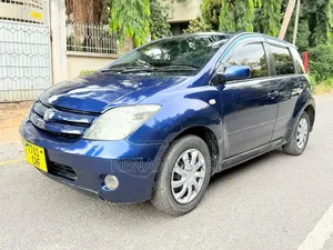 Toyota IST 2004 Blue