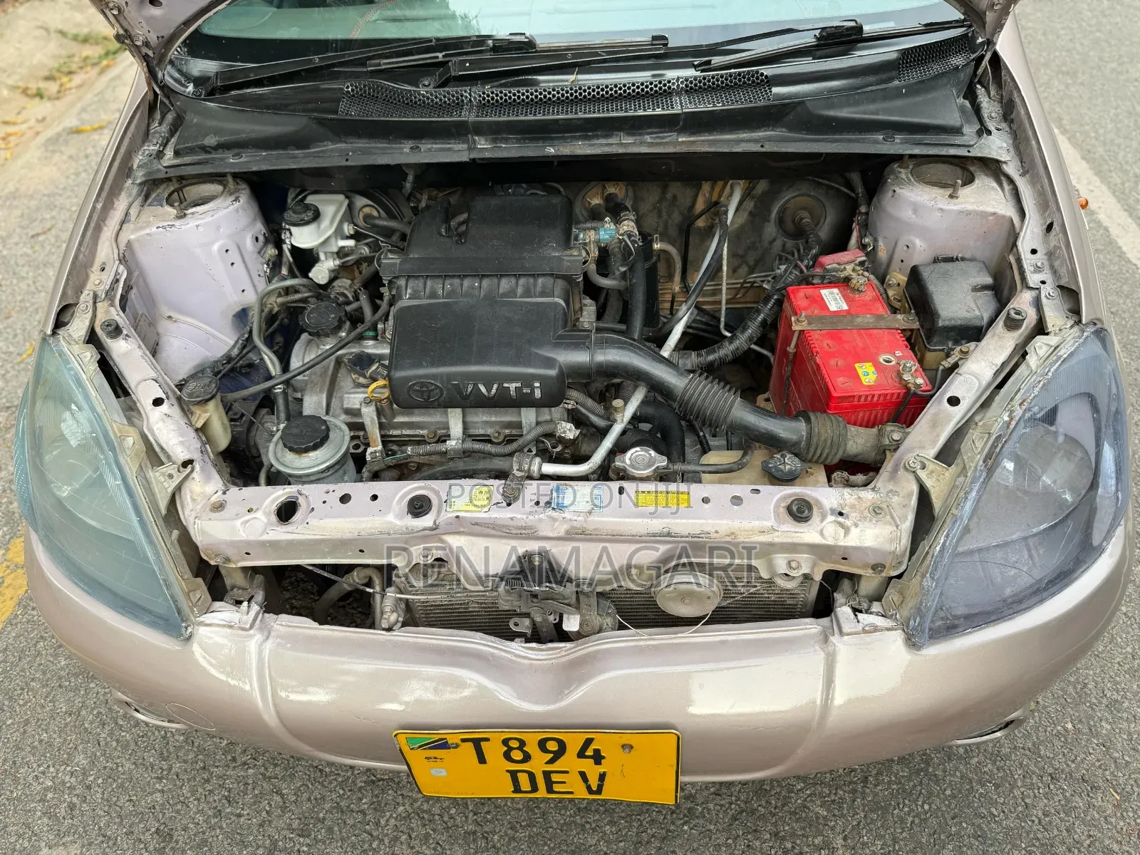 Toyota Vitz 2004 Pink