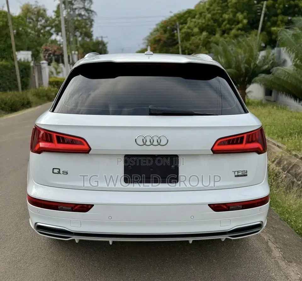 Audi Q5 2.0T Premium AWD quattro 2018 White