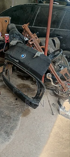 Breaking BMW 1 Series E87 for Parts