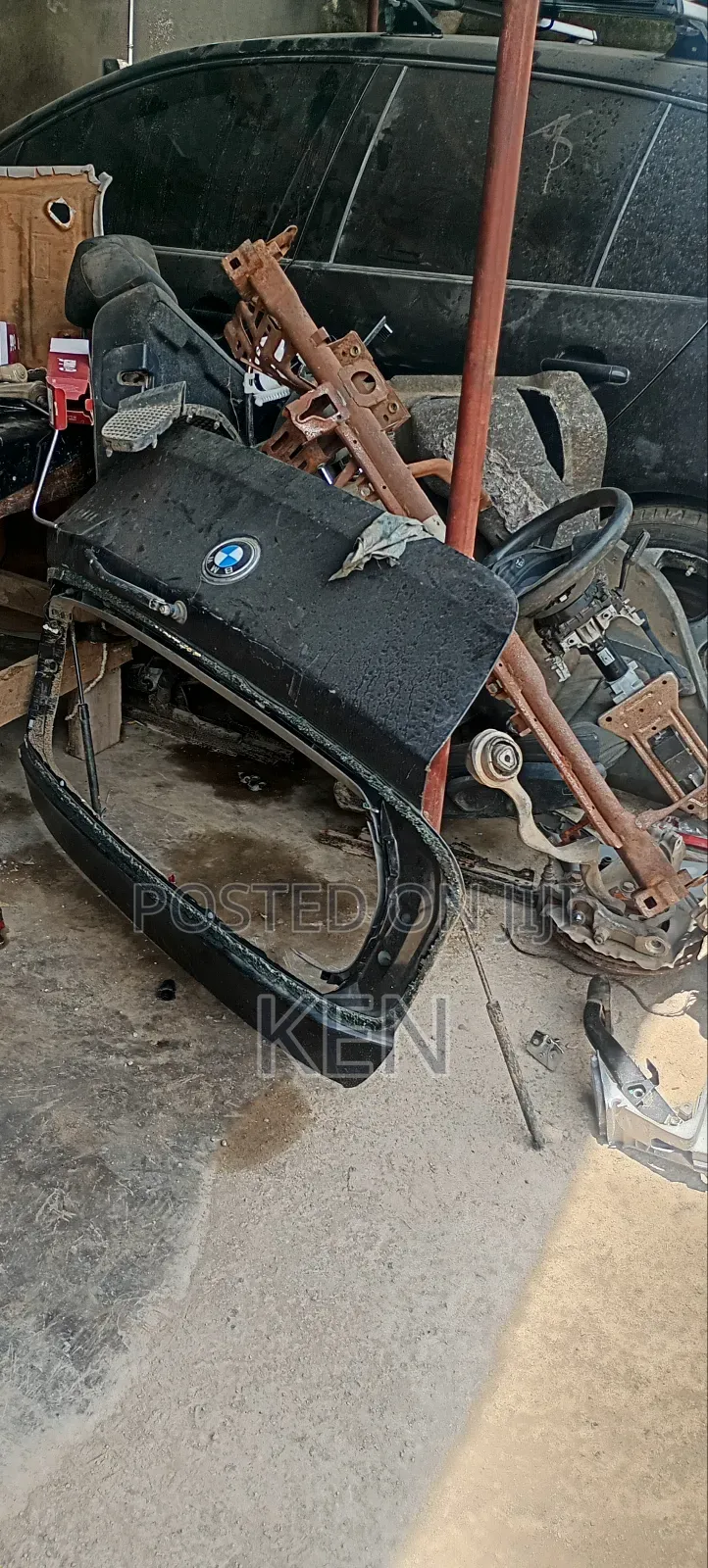 Breaking BMW 1 Series E87 for Parts