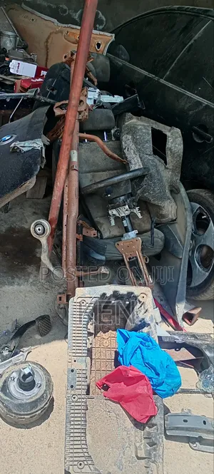 Breaking BMW 1 Series E87 for Parts