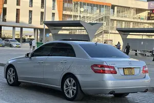 Mercedes-Benz E300 2010 Silver