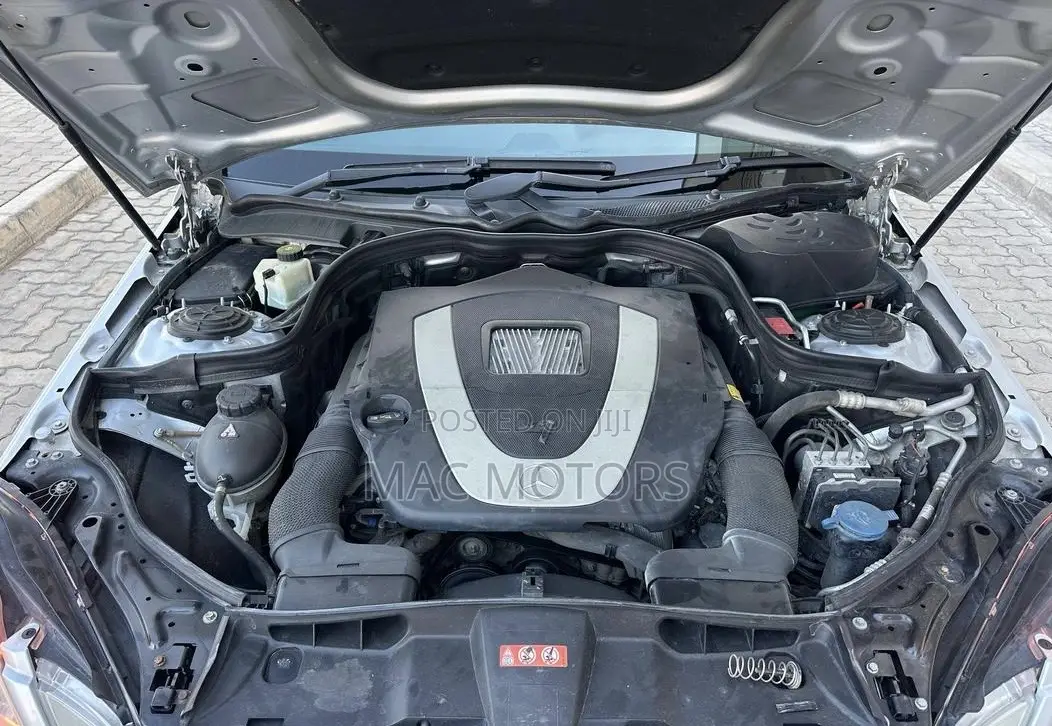 Mercedes-Benz E300 2010 Silver
