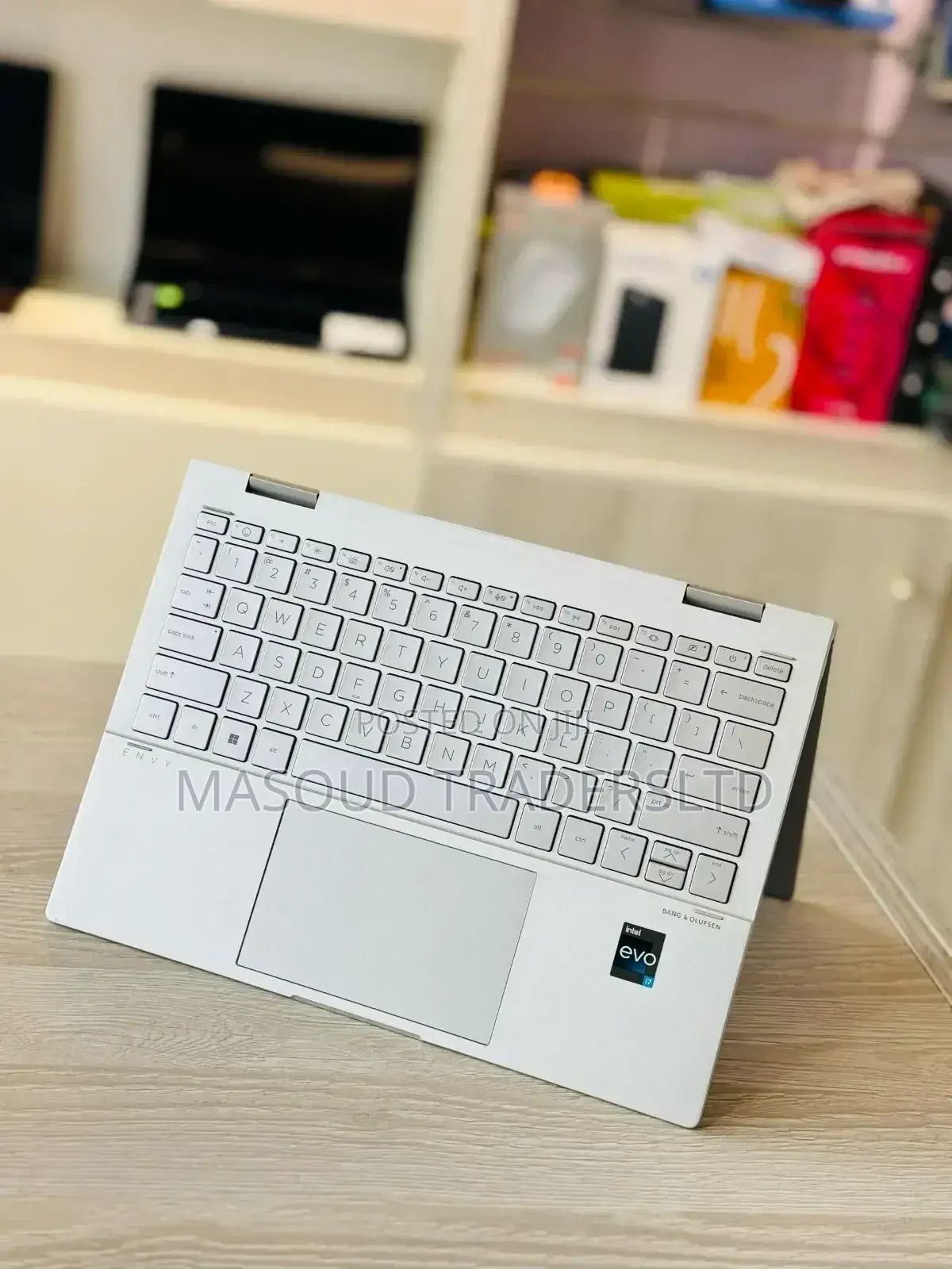 New Laptop HP Envy X360 8GB Intel Core I7 SSD 512GB