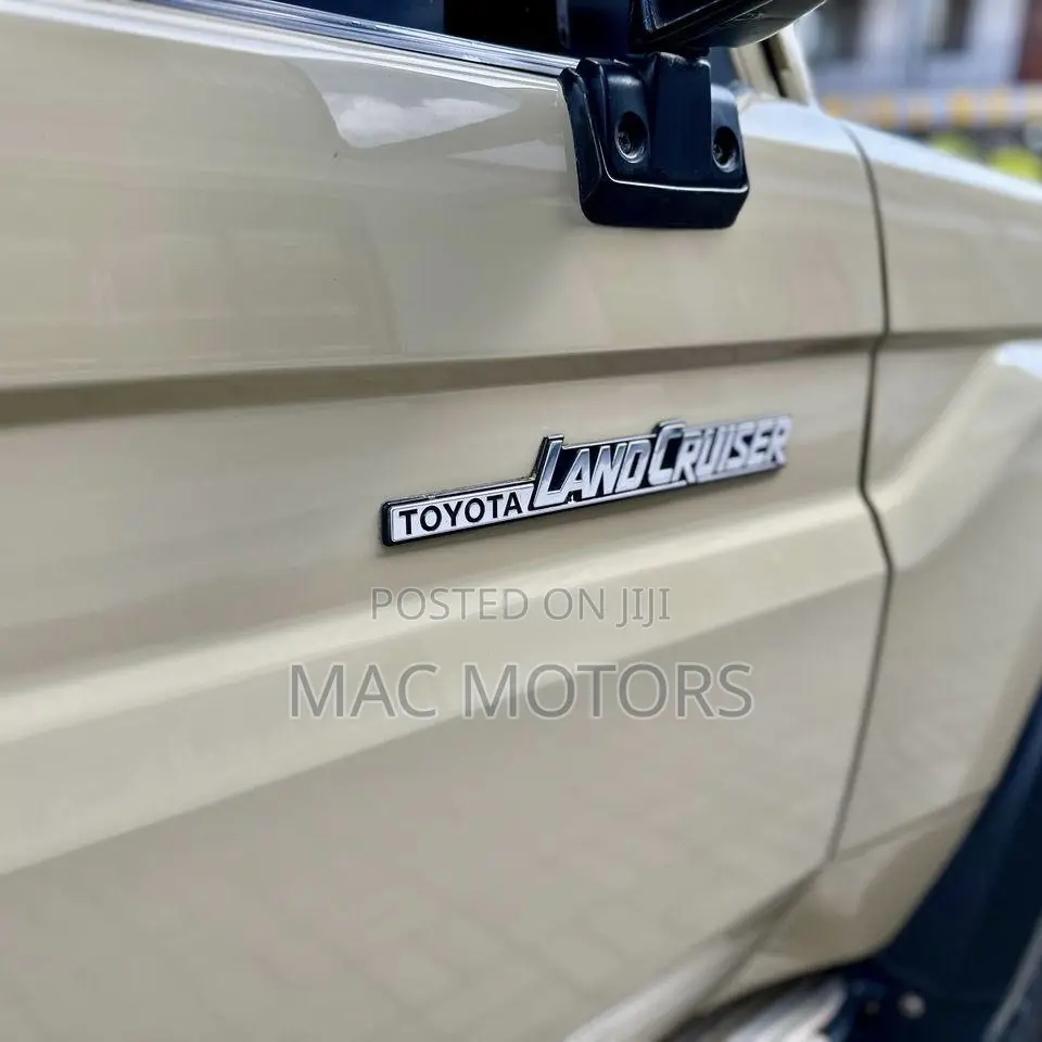 Toyota Land Cruiser 2009 Beige