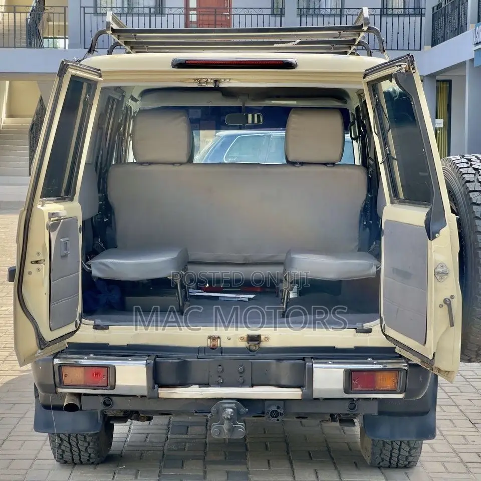 Toyota Land Cruiser 2009 Beige