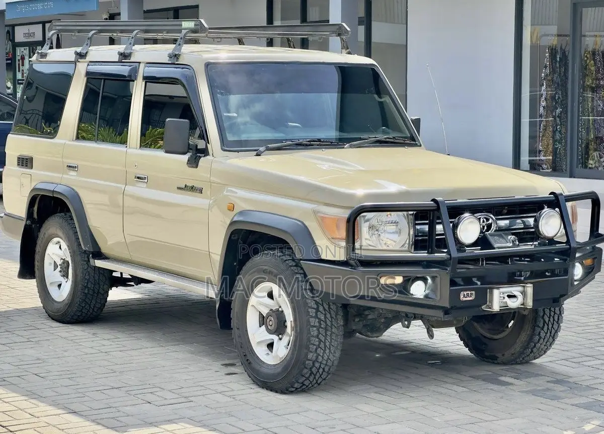 Toyota Land Cruiser 2009 Beige