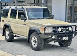 Toyota Land Cruiser 2009 Beige