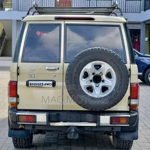 Toyota Land Cruiser 2009 Beige