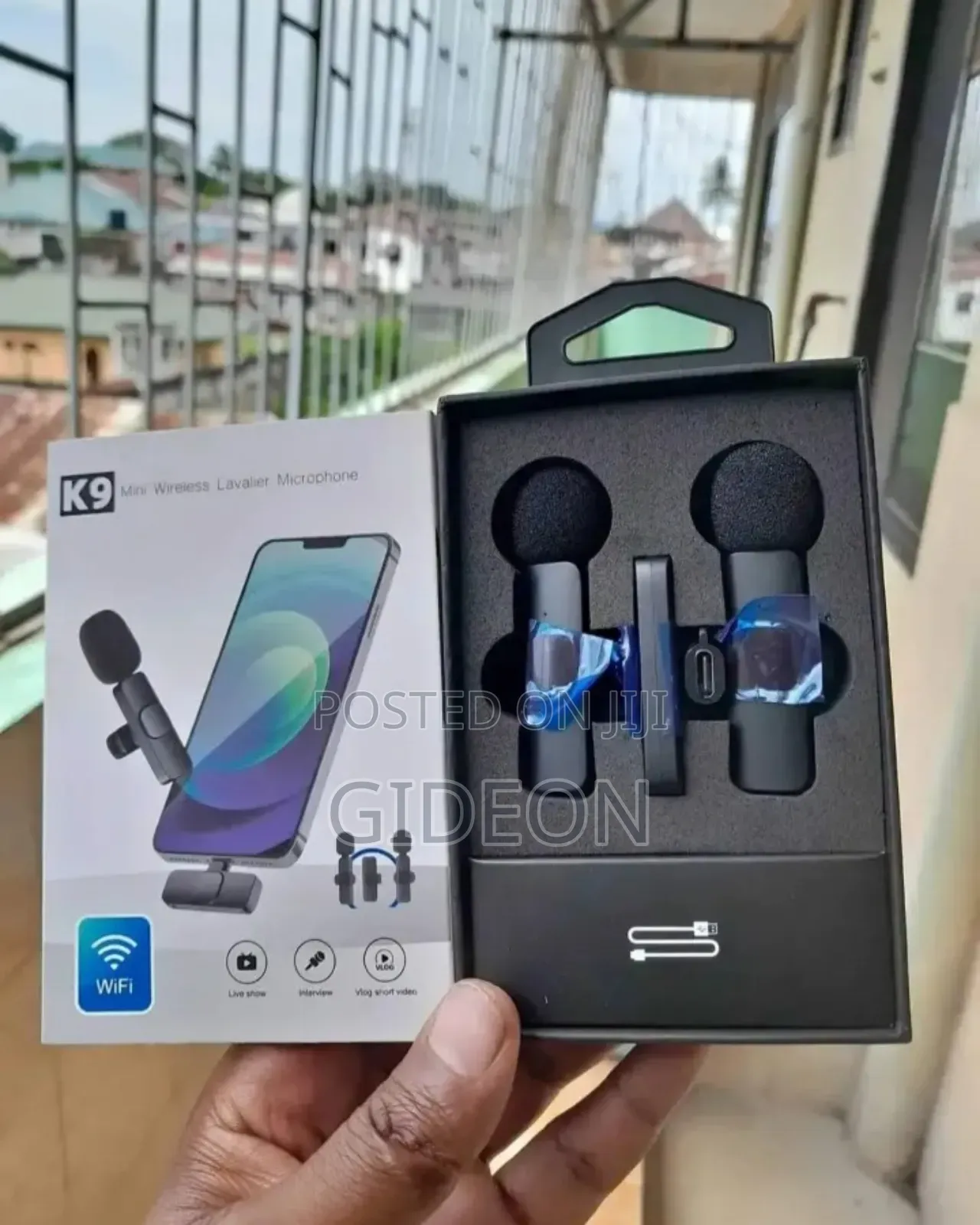  Wireless Microphone