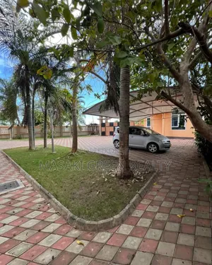 6bdrm House in Mbezi Estate, Kinondoni for sale
