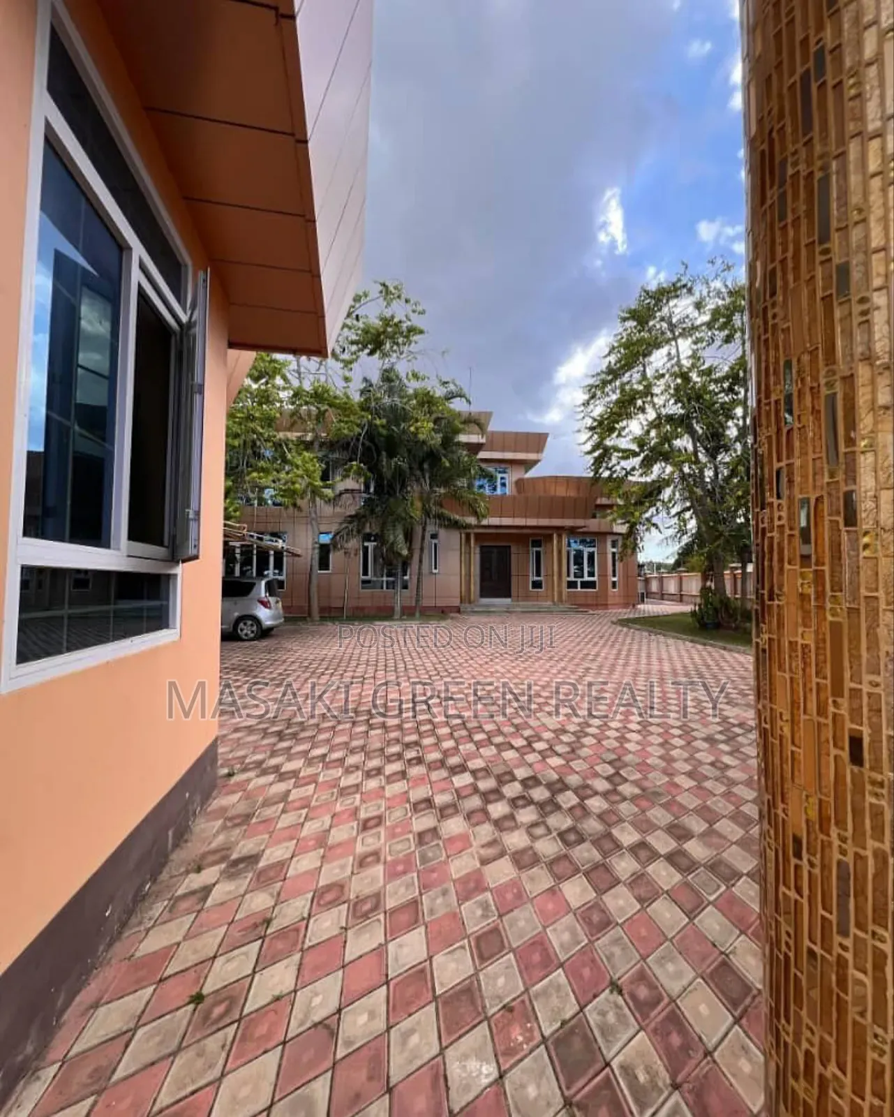 6bdrm House in Mbezi Estate, Kinondoni for sale