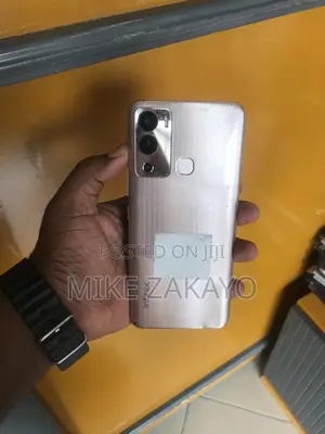 Infinix Hot 12i 64 GB Gold