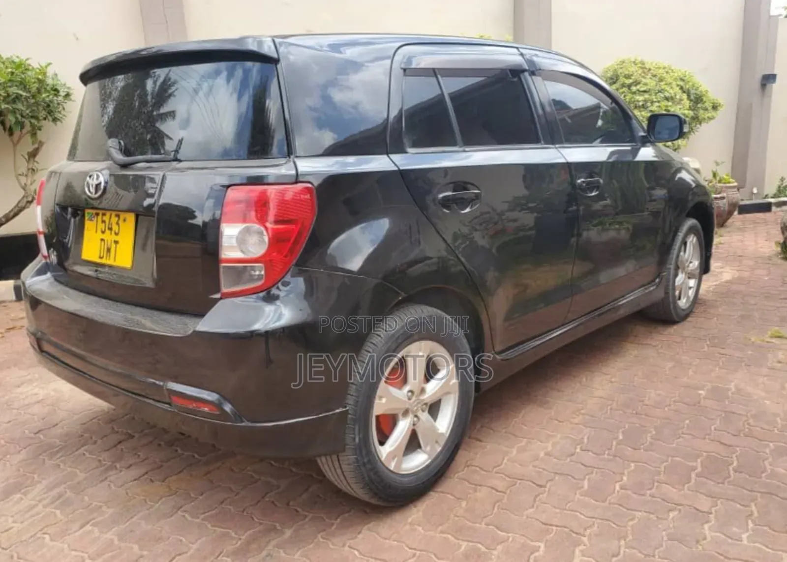 Toyota IST 2010 Gray