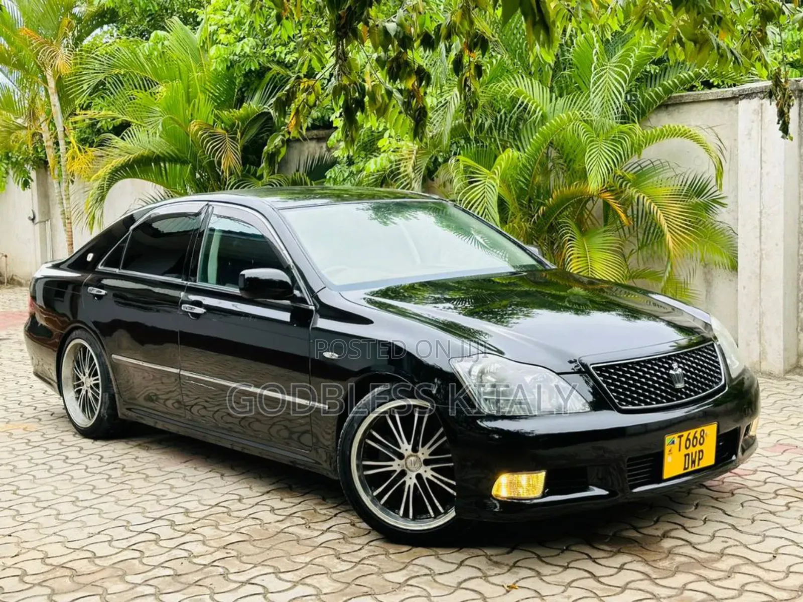 Toyota Crown 2006 Black