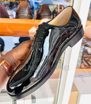 Ferregamo Classic Men Shoes