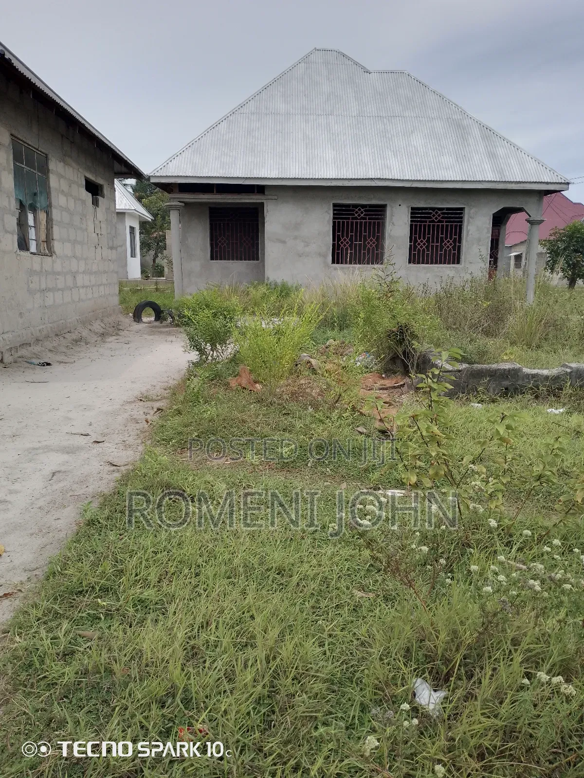 Kiwanja Kinauzwa Milioni 7.5 Ukonga Majohe Viwege Kwa Mpemba