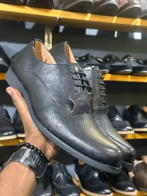 Viatu Clarks Vya Rangi Moja