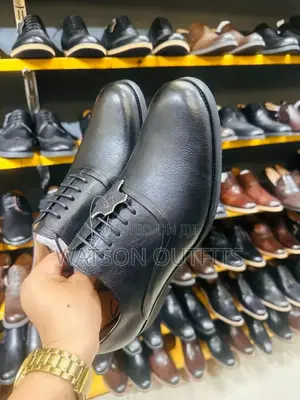 Viatu Clarks Vya Rangi Moja