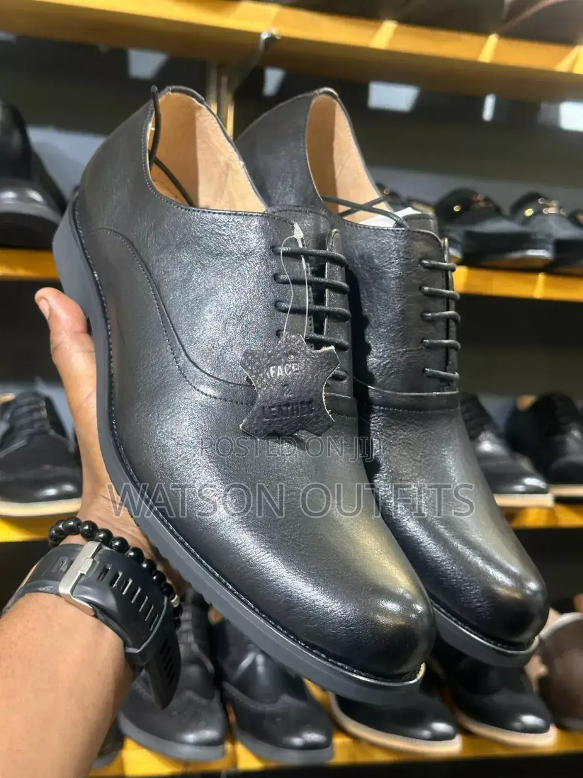Viatu Clarks Vya Rangi Moja