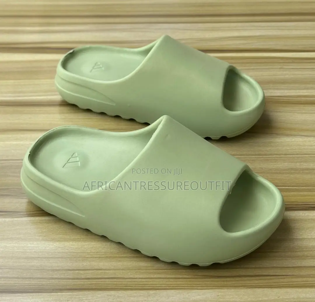 Yeezy Slide Available Affordable Price