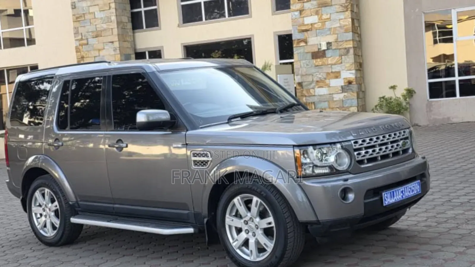 Land Rover Discovery 2010 Gray