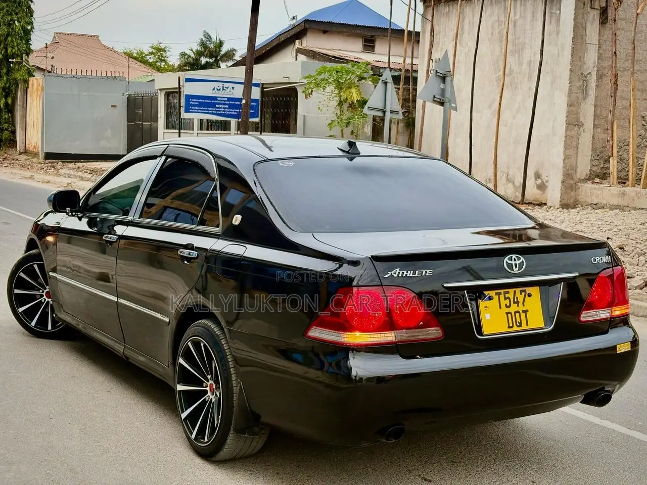 Toyota Crown Royale 2005 Black