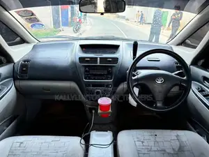 Toyota Land Cruiser Prado 2005 Silver