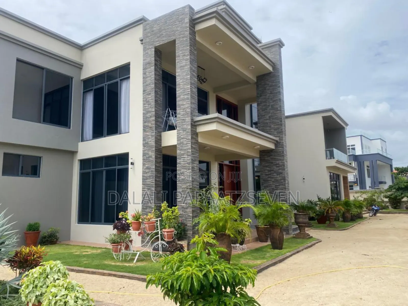 4bdrm Villa in Dalalipapaatzseven, Mbezi Beach for sale