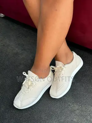 Ladies Sneakers Za Ngozi