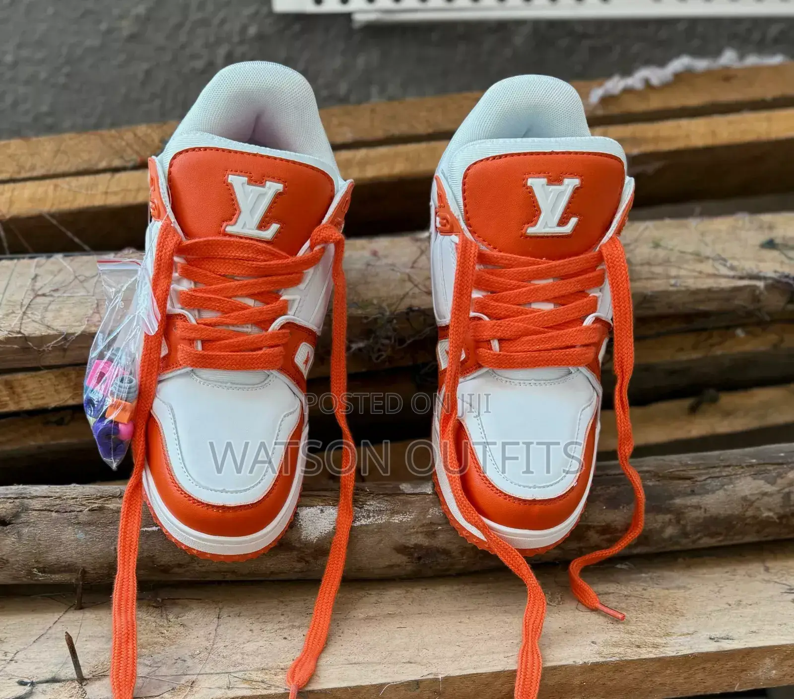 Lv Double Sole Sneakers Za Ngozi