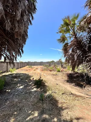 Kiwanja Kinauzwa Mbweni Block 6