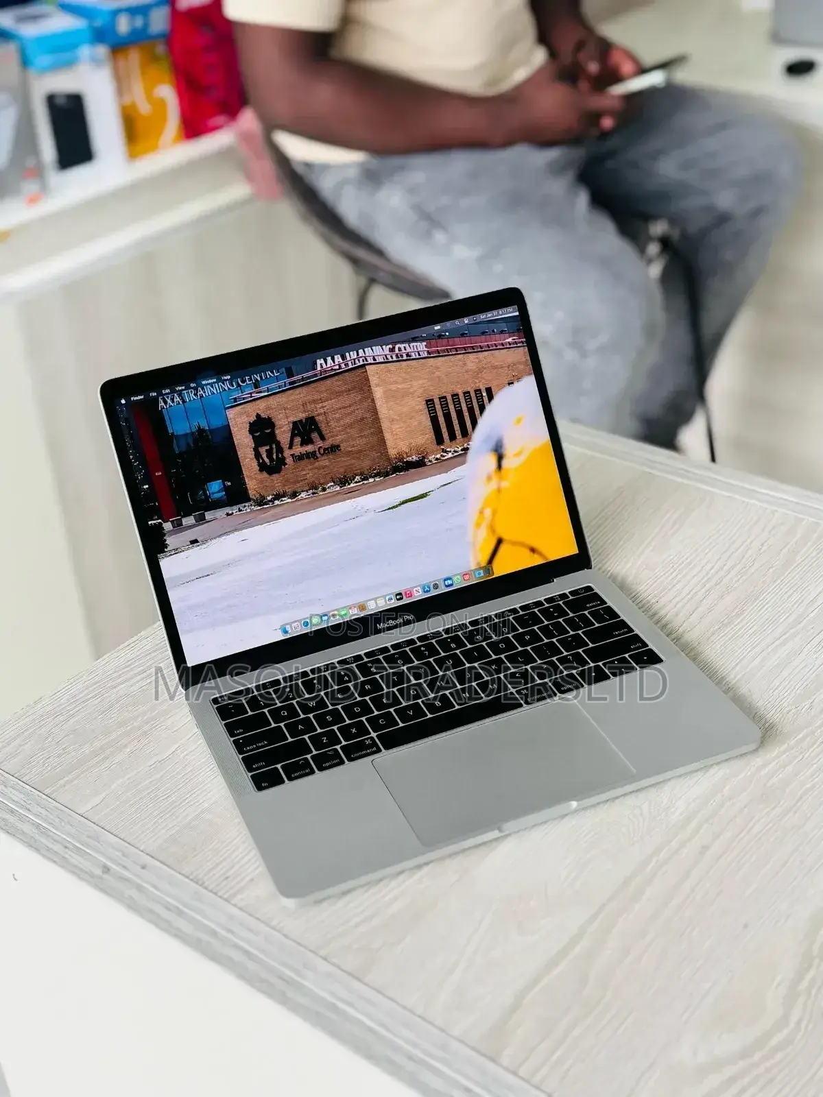 Laptop Apple MacBook Pro 2017 16GB Intel Core I5 SSD 128GB