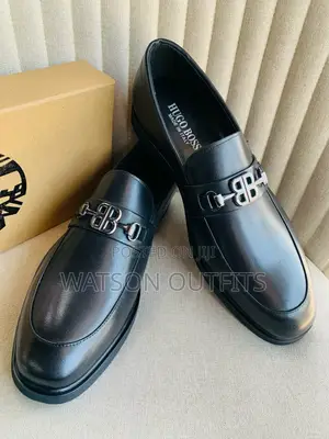 Moka Ya Hugo Boss Ya Rangi Nyeusi