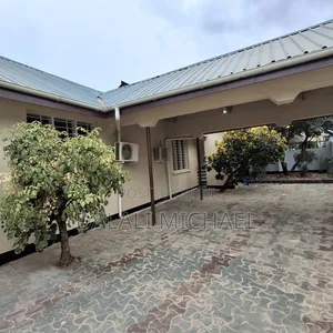 3bdrm House in Masaki for rent