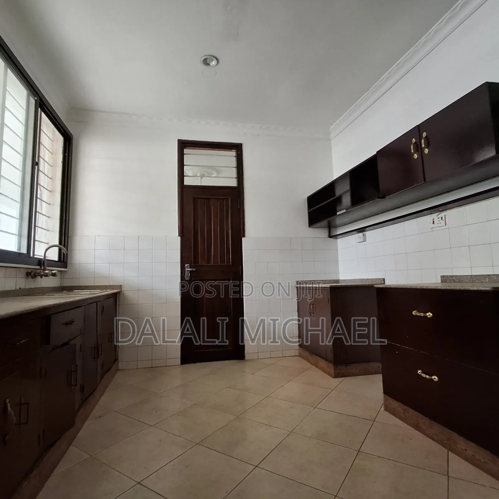 3bdrm House in Masaki for rent