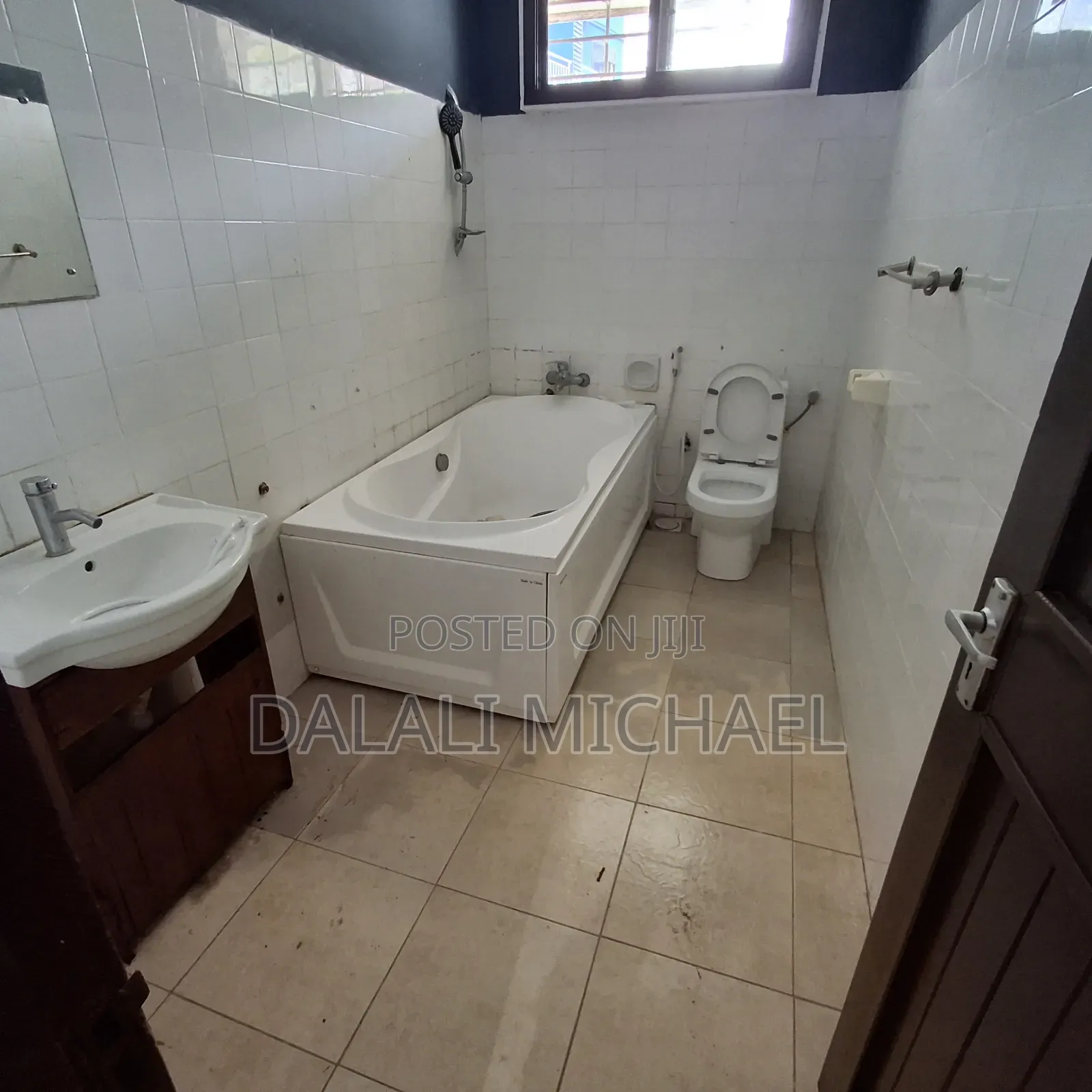 3bdrm House in Masaki for rent