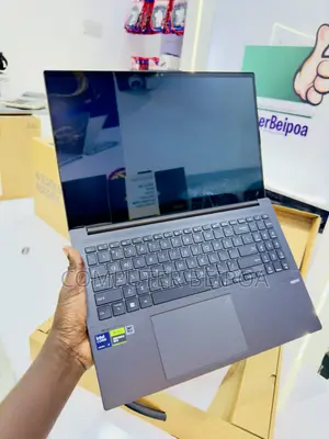 New Laptop Asus VivoBook 15 X505BA 24GB Intel Core Ultra 9 SSD 2T