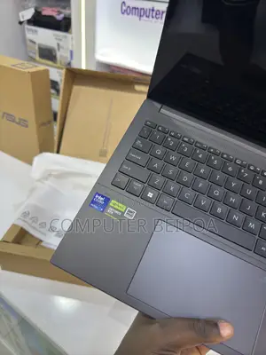 New Laptop Asus VivoBook 15 X505BA 24GB Intel Core Ultra 9 SSD 2T