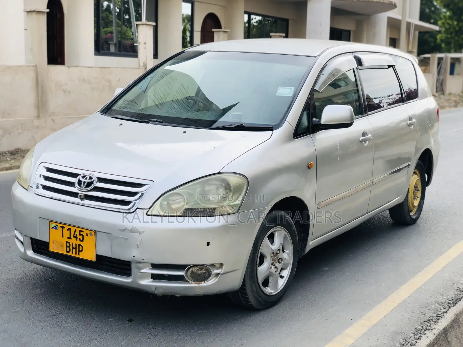 Toyota Ipsum 2003 Silver