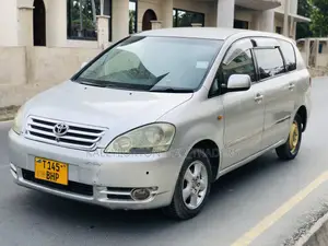 Toyota Ipsum 2003 Silver
